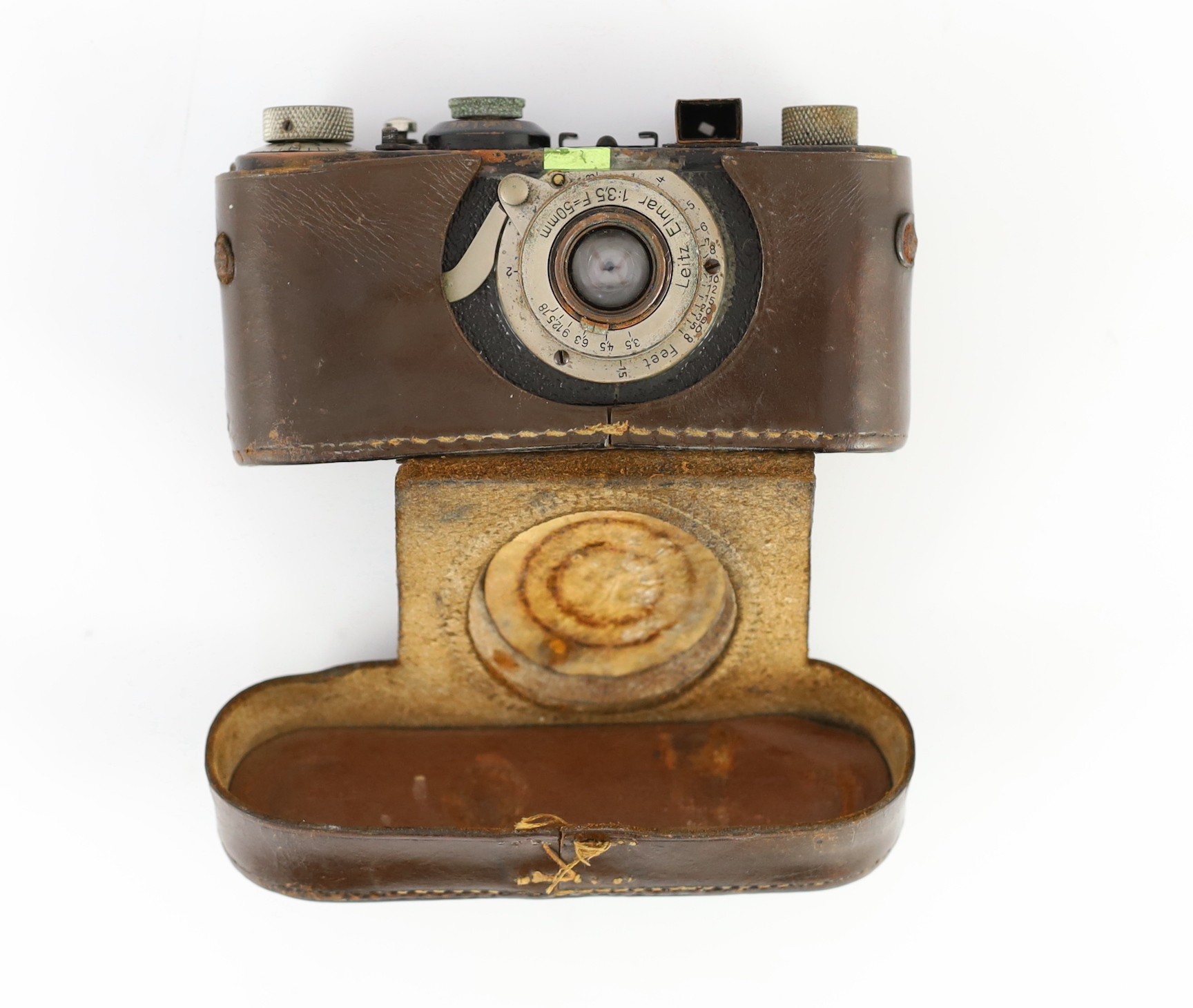 PLEASE NOTE - A Leica 1, circa 1930